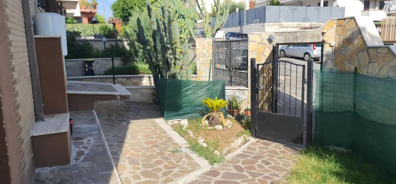 Appartamento Con Giardino Roma Esterno foto